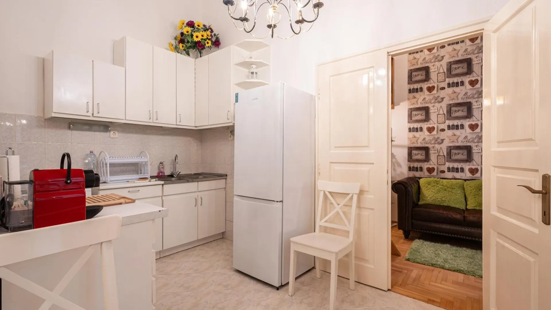 Red Romance Apartment Budapest
