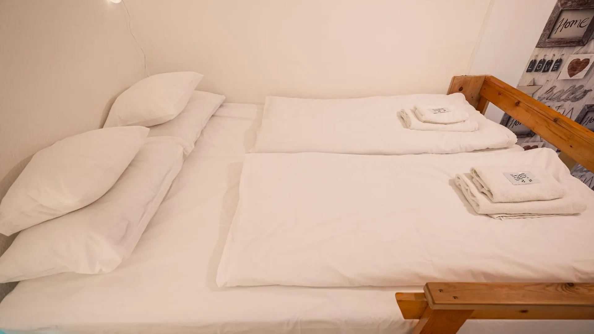 Red Romance Apartment Budapest